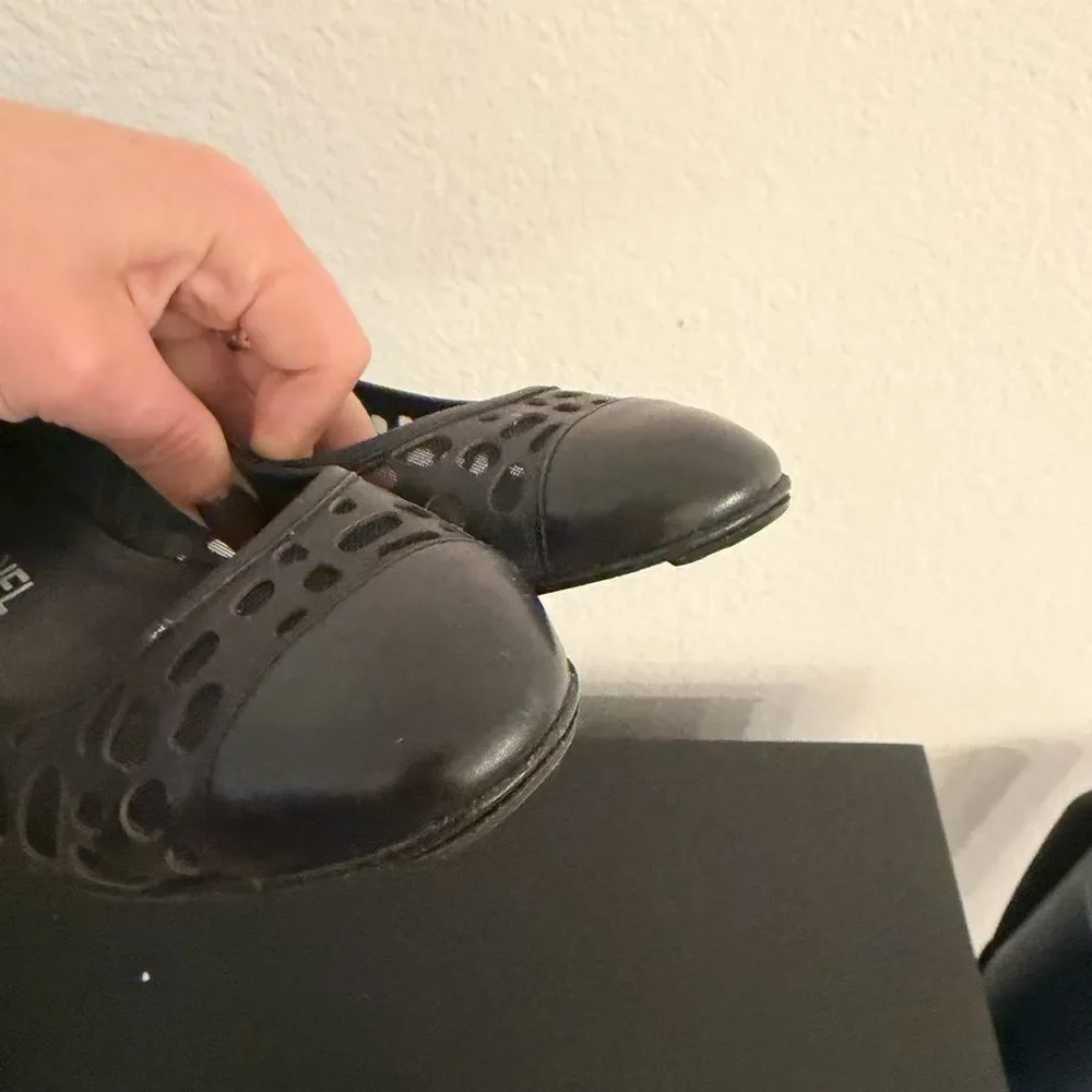 Chanel Black Leather and Mesh Ballet Flats Leather Cap Toe CC Logo 36.5